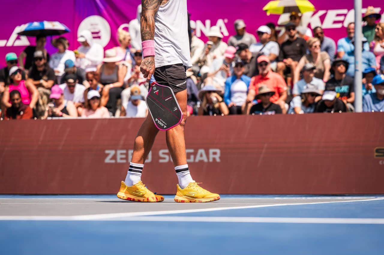 Cách Chọn Giày Pickleball Tốt Nhất: Bảo Vệ Chân, Nâng Cao Hiệu Suất