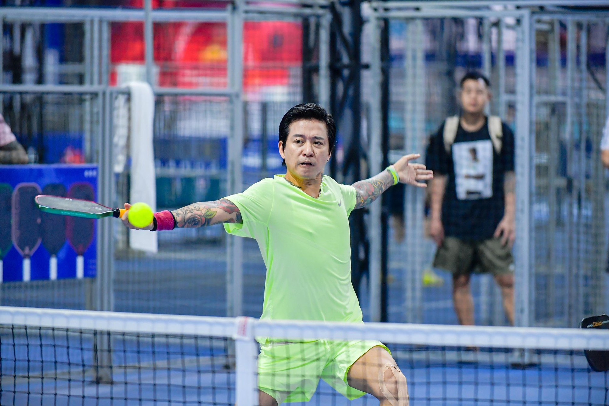 Tuấn Hưng “var” cực căng với netizen sau màn thách đấu thầy dạy pickleball nổi tiếng