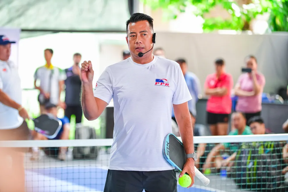 Huấn luyện viên pickleball