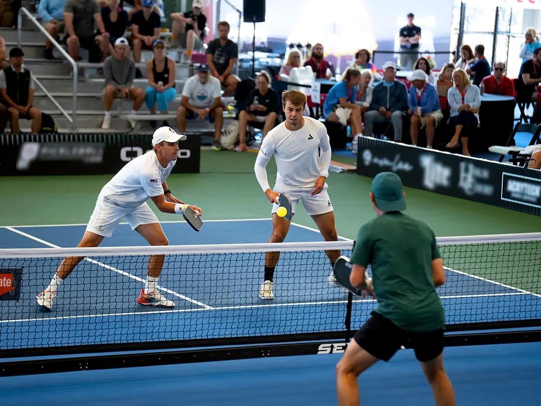 Chiến Thuật Đánh Đôi Nam Pickleball: Cách Phối Hợp Hiệu Quả Để Giành Chiến Thắng