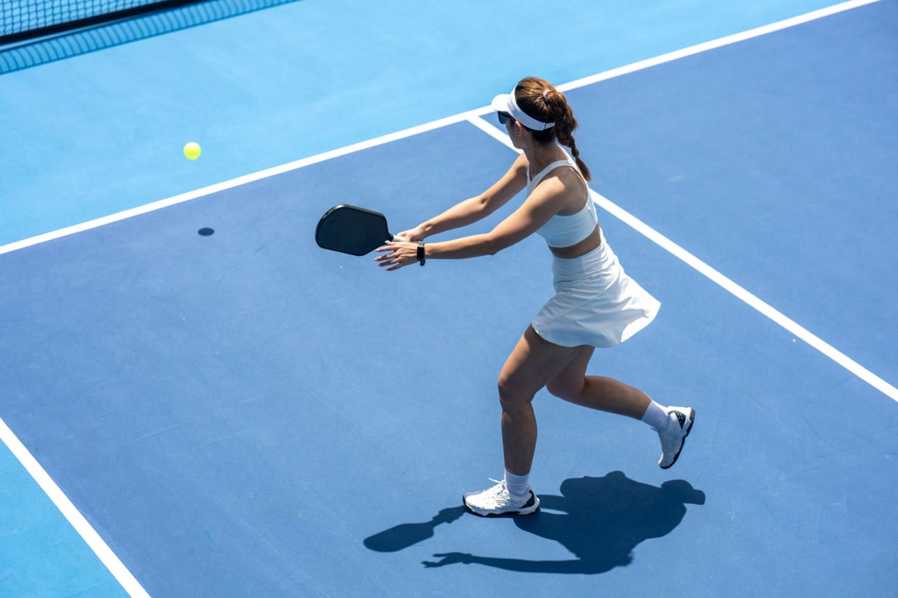Từ Trình 2.5 Lên 3.5 Pickleball: Thành Thạo Kỹ Thuật Backhand Hiệu Quả